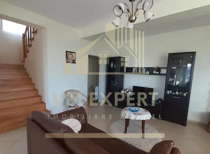 VILA DE VANZARE, CAMPULUNG, ZONA MARCUS, 150 MP, TEREN 1843 MP - Poză 11