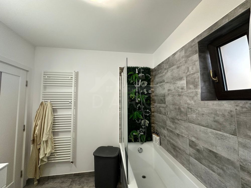 Vand Apartament cu 2 camere + un loc de parcare - Poză 2