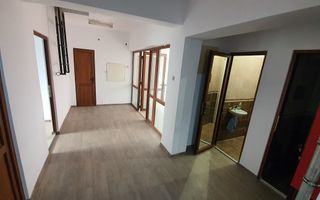 Spatii birouri,recent renovate si mobilate - Poză 12