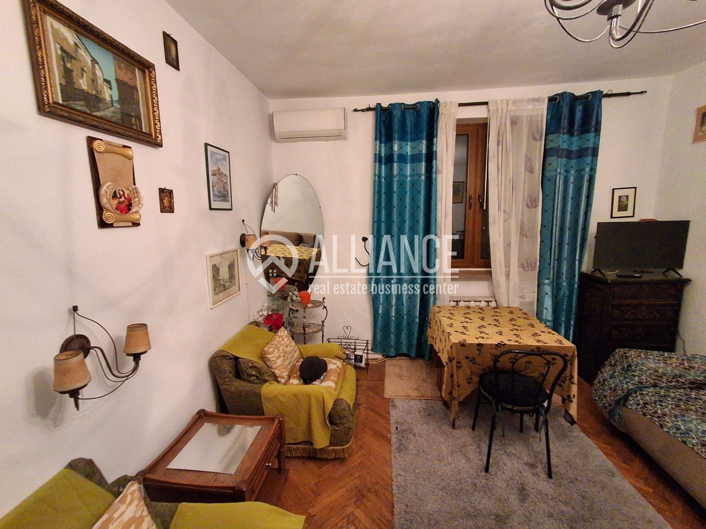 Constanta-Cazino: Garsonieră Decomandată în Inima Constanței - Poză 2