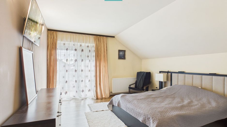 Vilă elegantă cu etaj în Zădăreni - Poză 15