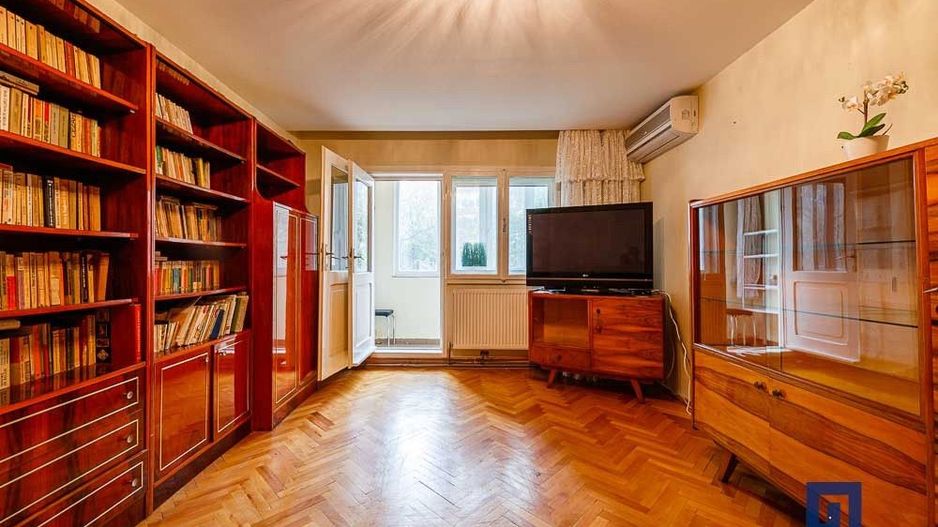 OCAZIE RARĂ: apartament 3 camere, etaj 1, Parcul Bucovina, Comision O - Poză 2