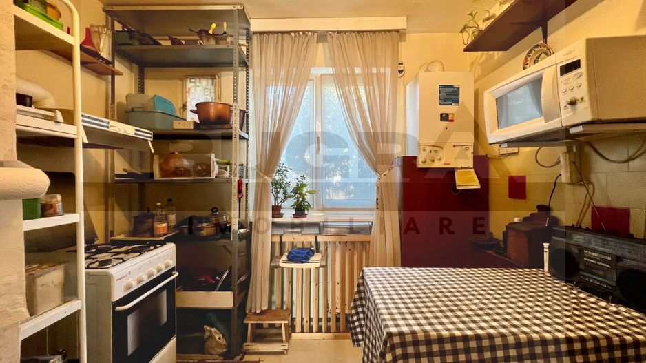 Apartament de 4 camere, 79mp, etaj intermediar, zona "La Terenuri" - Poză 12