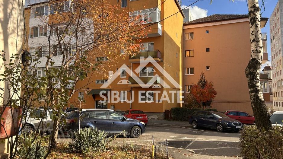 Apartament 4 camere etaj 1, Sibiu - Vasile Aaron Comision 0% - Poză 12