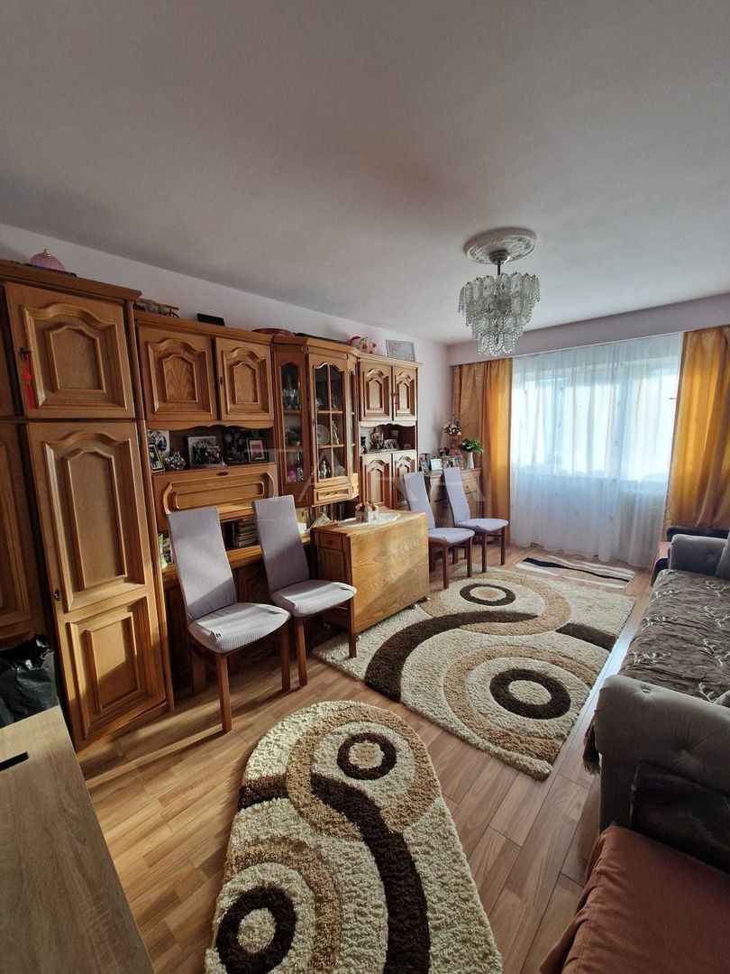 Apartament 2 camere Între Lacuri, mobilat, parcare, zonă excelentă. - Poză 1