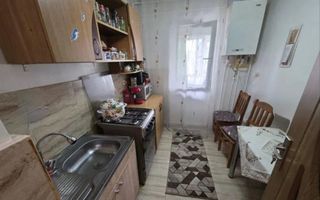 Apartamrent cu 2 camere/ 47mp/ zona Mircea cel Batran - Poză 4