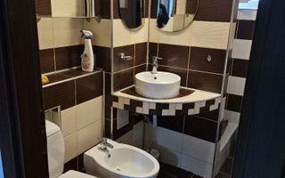 Apartament 2 camere zona 1 Mai - Poză 4