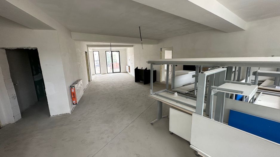 Cladire de birouri  Central pretabil activități medicale - Poză 5