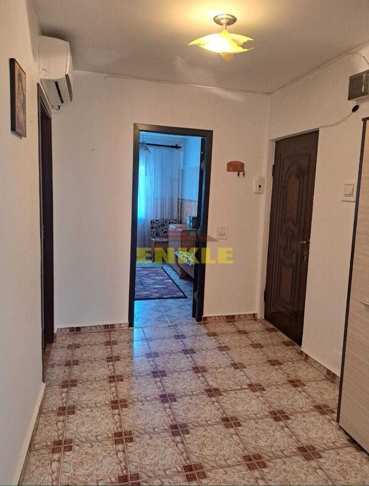 Apartament cu 3 camere, zona Grivița - Poză 2