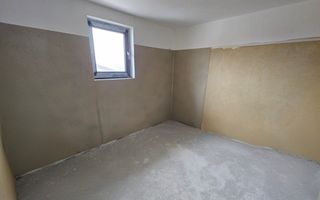 Vila Tătărani - 280 mp utili - 500 mp Teren - 8 Camere + 4 Băi - Poză 19