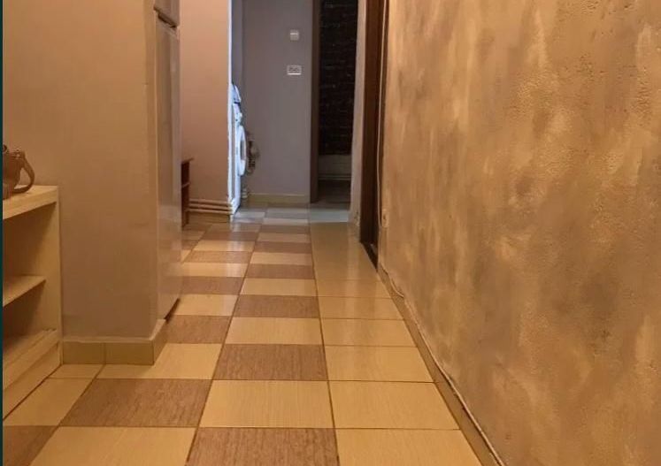 Apartament cu trei camere de inchiriat - Poză 3