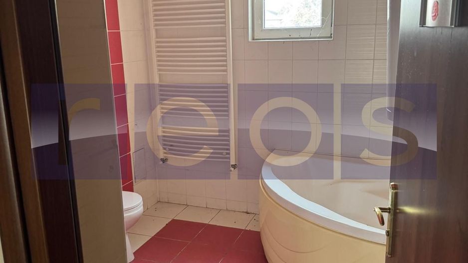 DE VÂNZARE VILĂ | OPORTUNITATE DE INVESTIȚIE | PRETABILĂ CENTRU BĂTRÂNI - Poză 9