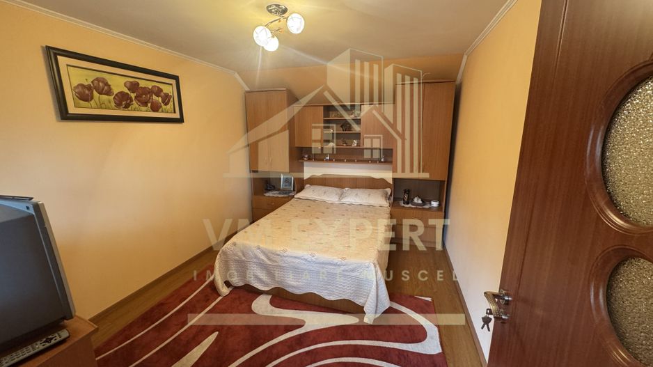 VILA 5 CAMERE, TEREN 600 MP, RUCAR - Poză 7