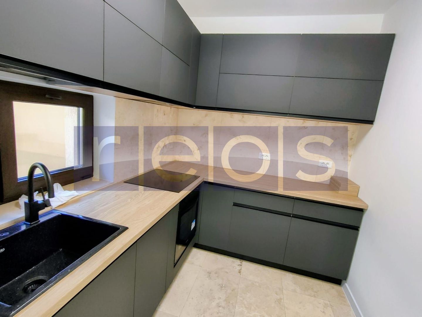 DE VANZARE CASA P+M PRELUNGIREA GHENCEA  110 MP  | TEREN 320 MP - Poză 5