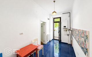 Apartament ultracentral, 2 camere, curte cu acces auto - Poză 6