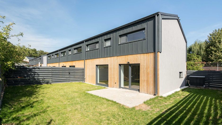 Casa 7 Hambar44,casa pasiva,pompa caldura geoter,3 locuri parcare - Poză 1