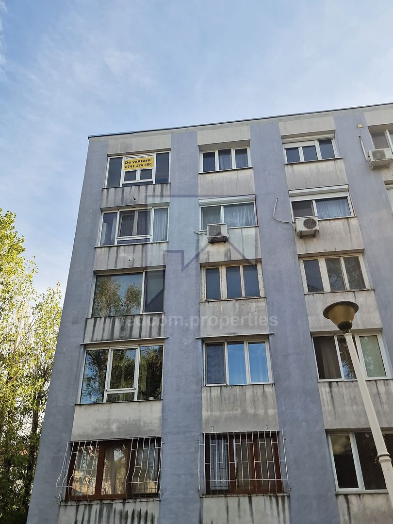 Vanzare apartament 4 camere Drumul Taberei - Poză 3