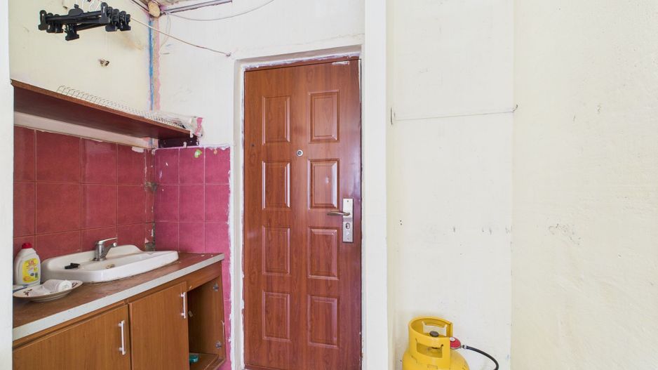 Garsonieră la parter zona UMT - Poză 6