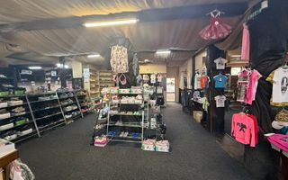 Spatiu de INCHIRIAT - Poză 1