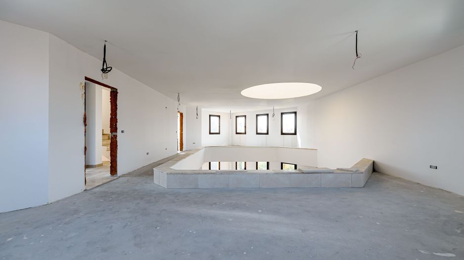 Clădire comercială în zona Grădiște. - Poză 48