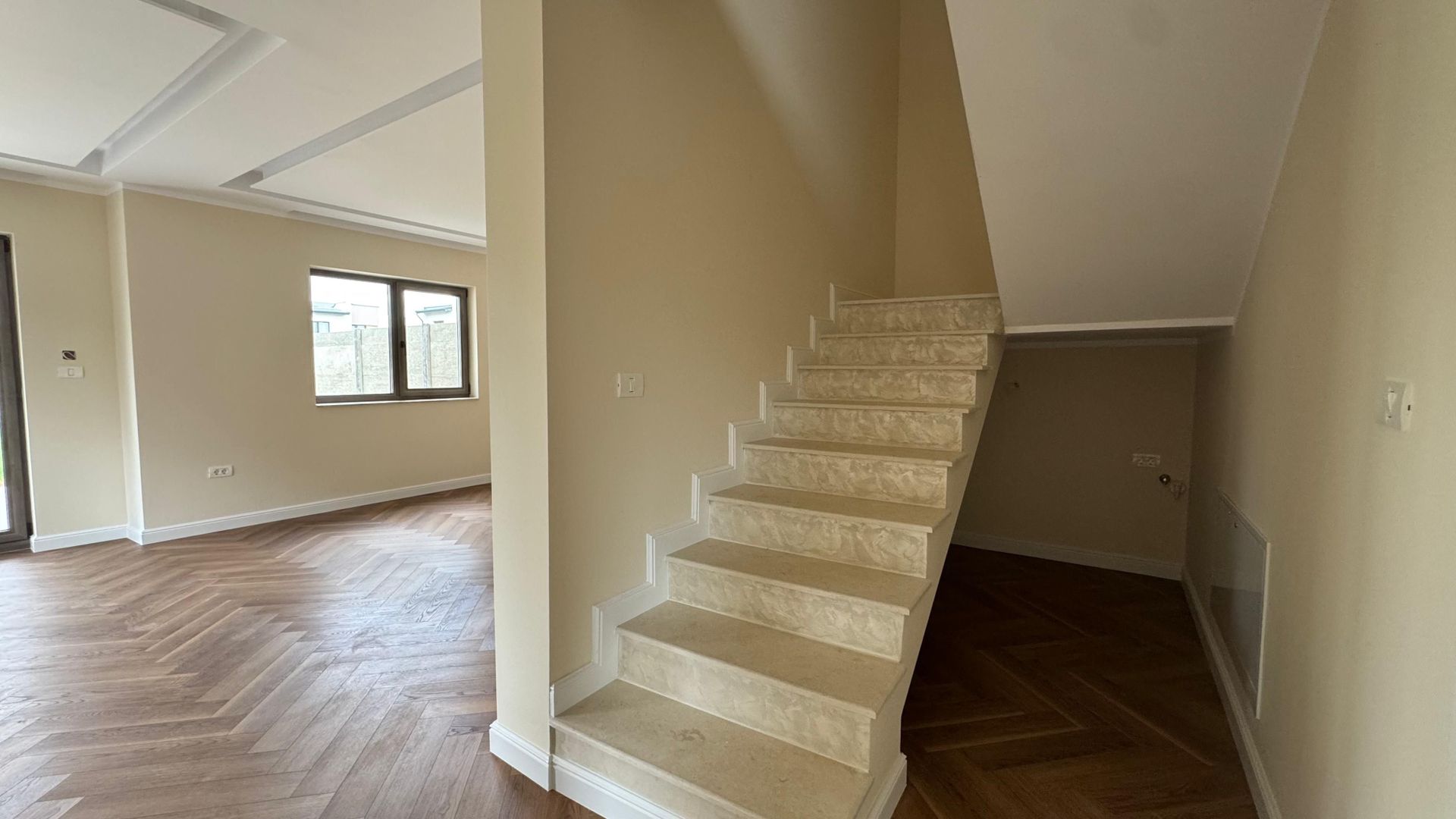 COMISION 0 | Duplex 4 camere | 120 mp utili | Teren 333 mp | Giroc - Poză 6