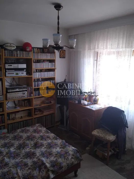 Nicolina - 4 Camere Decomandat - Etaj Intermediar +2 Bai -Bloc 1990 - Poză 3