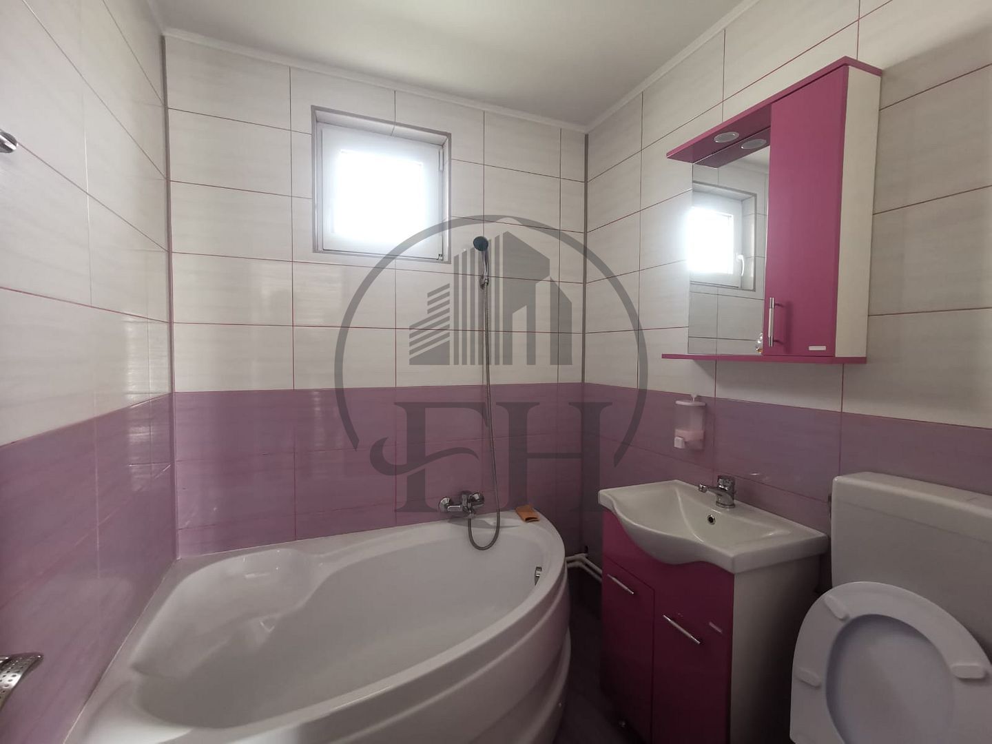 SOLD/ VANDUT Casa cu 6 camere in Valea Dacilor Constanta - Poză 9