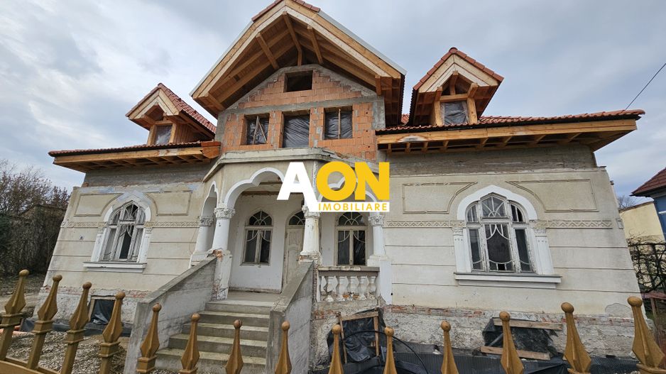 Conac boieresc în zona centrală a municipiului Alba Iulia - Poză 3