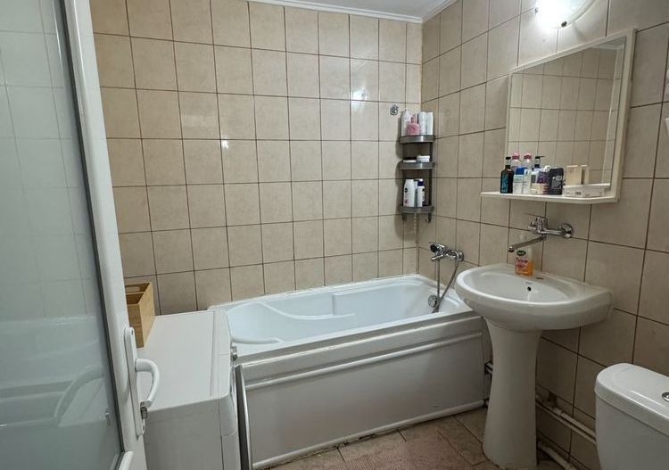 Apartament 3 camere zona Bd Chisinau - Diham - Poză 4