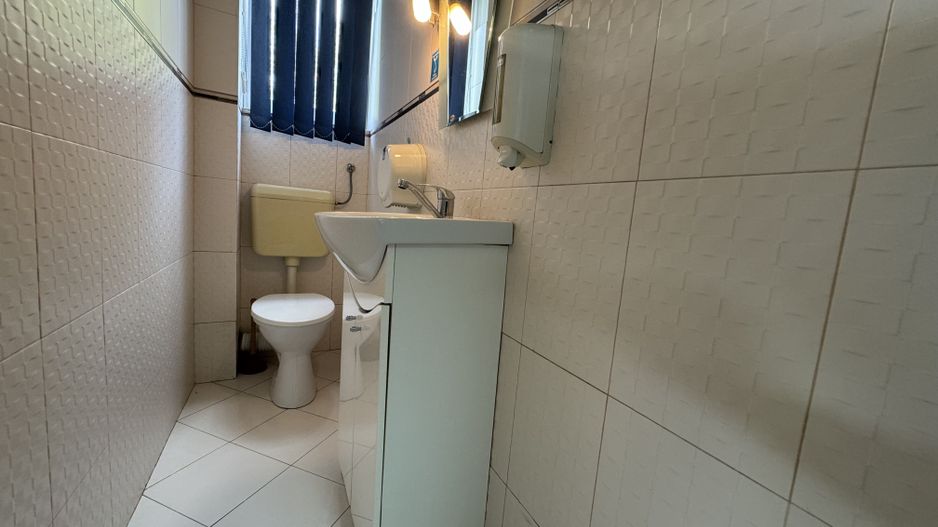 Clădire Multifuncțională de Vânzare în Târgu Mureș, Zona Gării - Poză 15