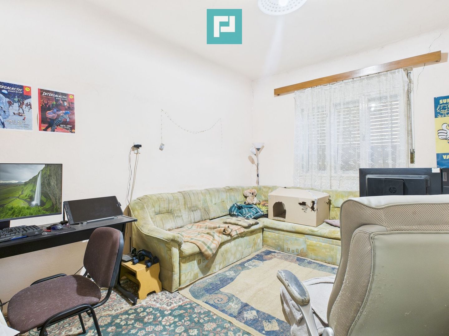 Casă cu 8 camere de renovat în Pârneava - Poză 9