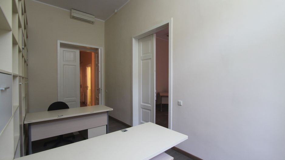 Spațiu de birouri mobilat - 120mp  în zona Unirii. - Poză 17