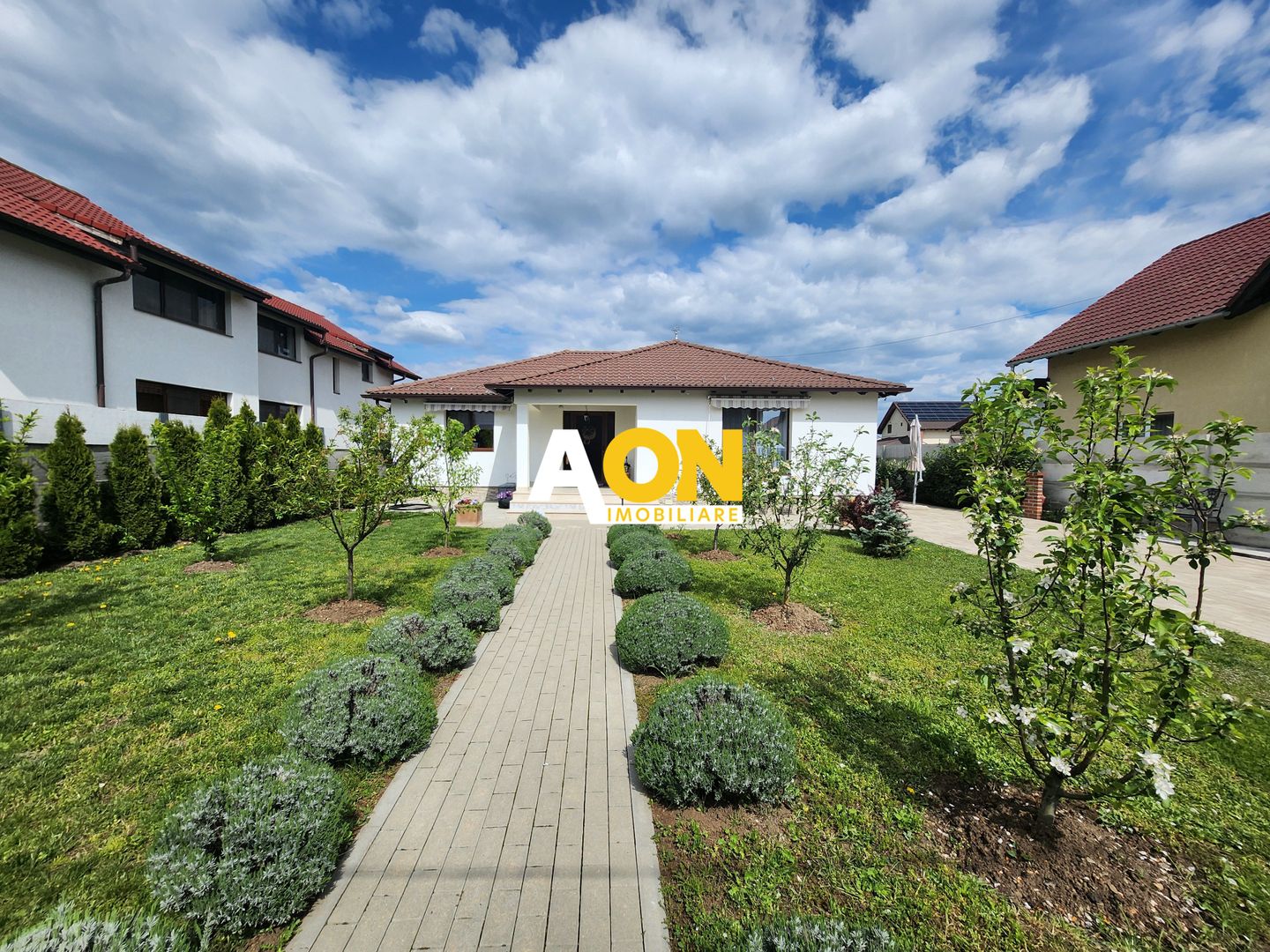 De vanzare casa pe un singur nivel 3 camere, 483mp teren, Alba Micesti - Poză 1