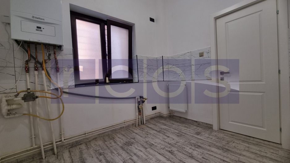 VANZARE - 3- CAMERE IN VILA INTERBELICA -TINERETULUI - Poză 15