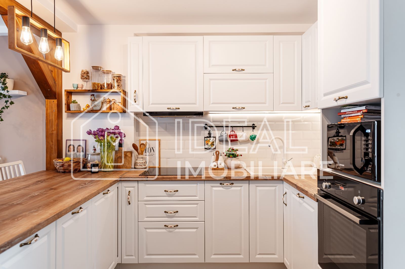 Casa Triplex cu 3 camere, Mobilat-Utilat, in Selimbar - Poză 7