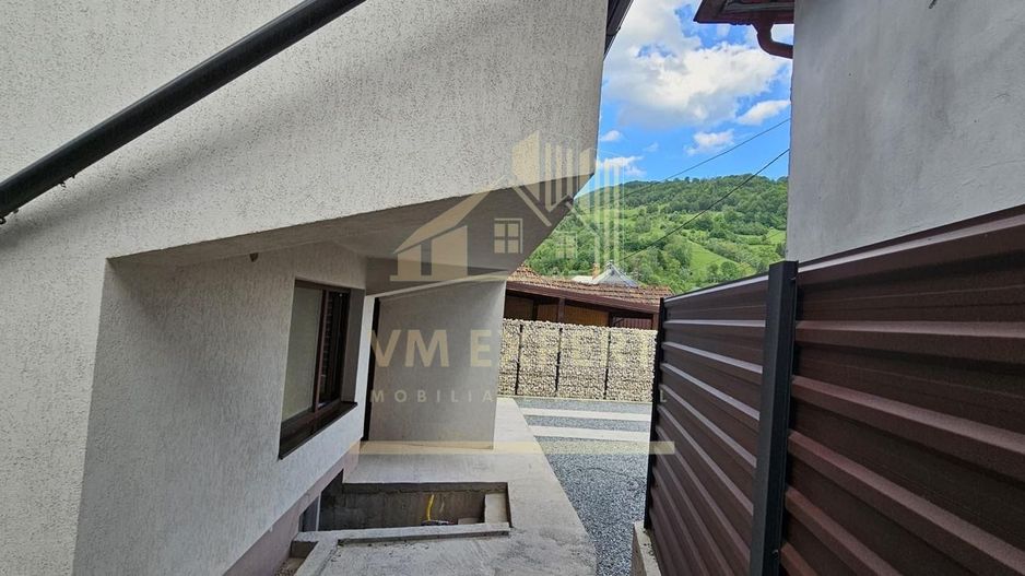 CASĂ 4 CAMERE TEREN 177MP RUCĂR ARGEȘ - Poză 25