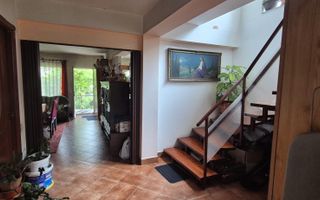 Casa individuala retrasa de la traficul cotidian - Poză 5