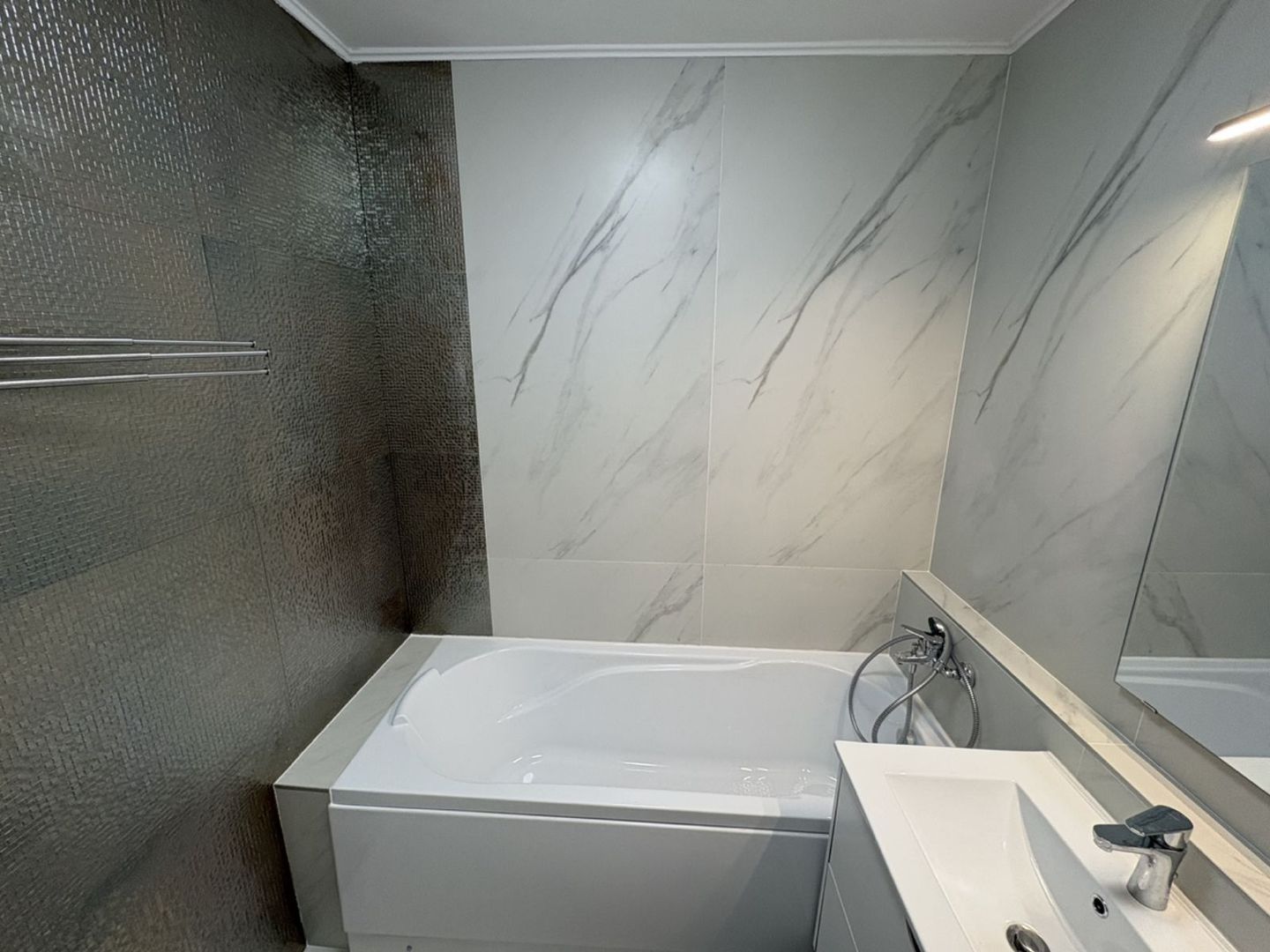 AP. 3 CAMERE 13 SEPTEMBRIE, MOBILAT/UTILAT MODERN, SPATIOS, CURAT - Poză 5