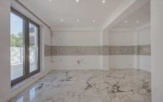 Vilă noua - spațioasă - terasa superbă - loc de parcare - cea mai frumoasa strada - Poză 5