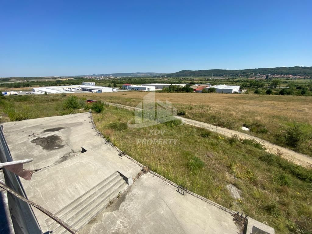 Constructie 3707 mp + Teren intravilan 8828 mp Sibiu /Selimbar - Poză 19