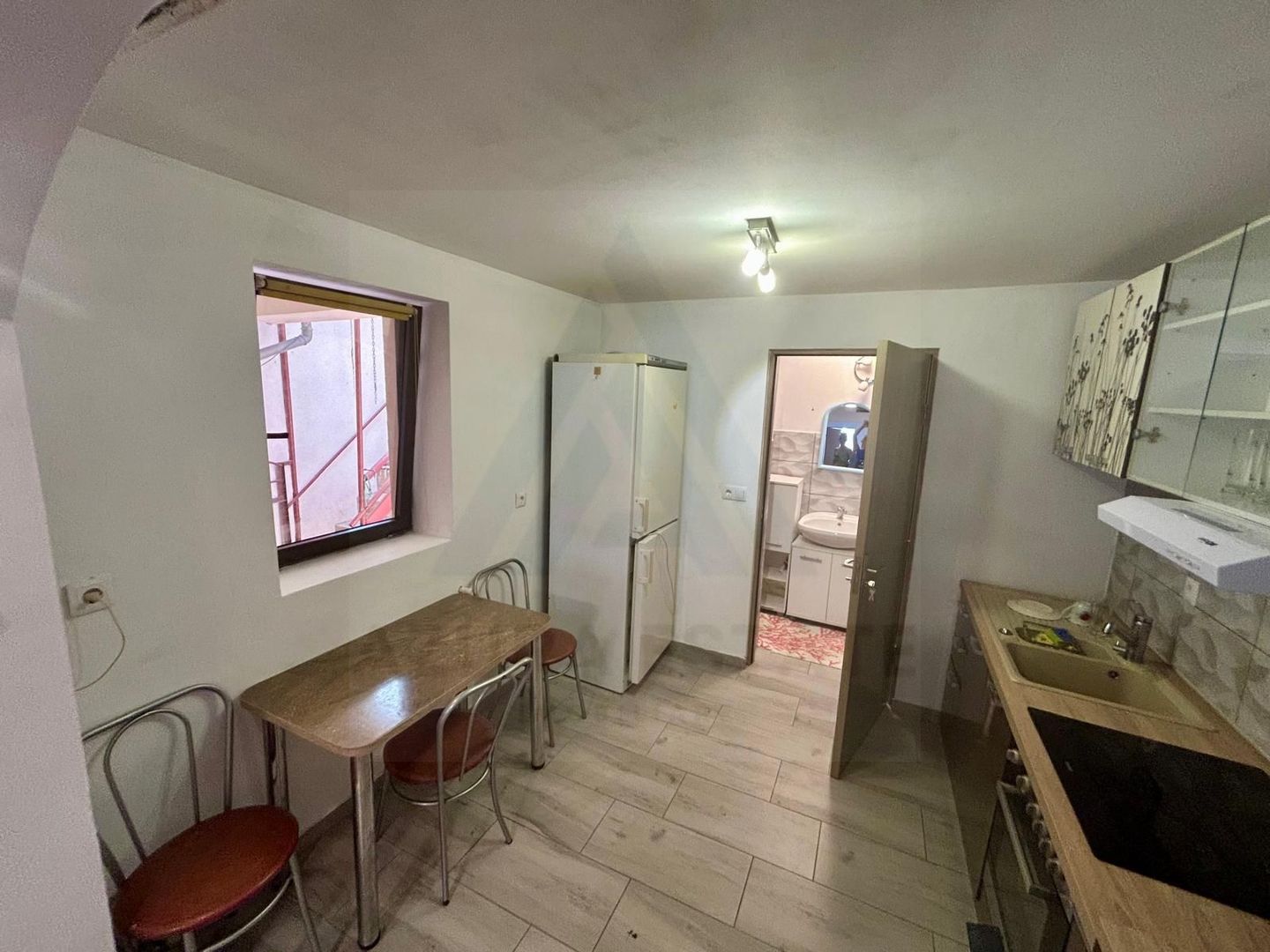 Casa 4 camere 100 mp Tiglari - Poză 9