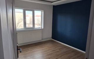 Aradului Vest | 3 camere | Decomandat | Centrală proprie - Poză 2
