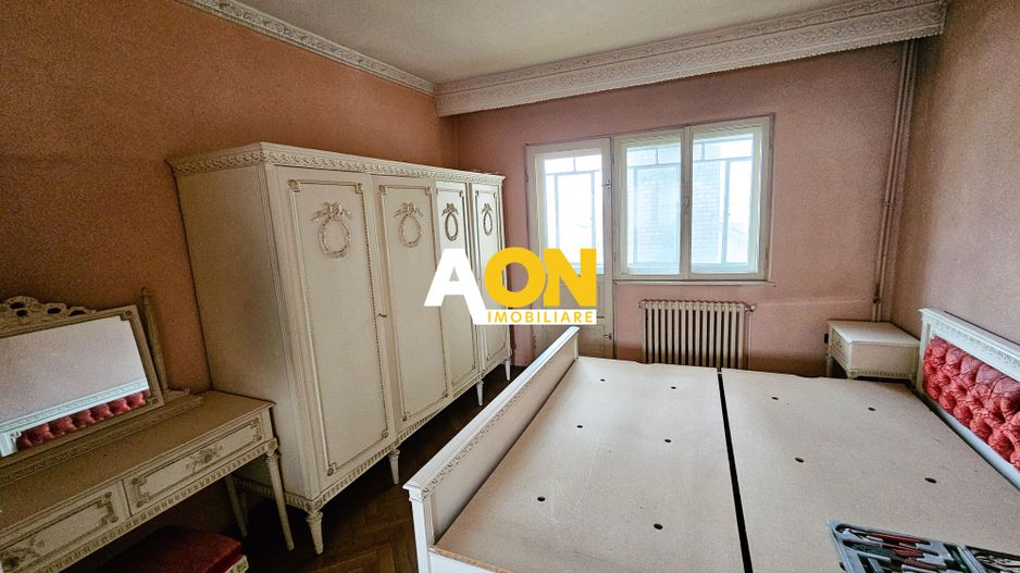 Apartament 3 camere decomandat, etaj 3, ultracentral - Poză 3