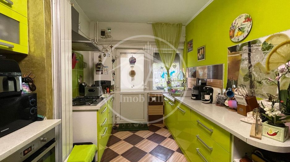 Apartament cu 3 camere la curte comuna de vanzare, Orasul Nou, Oradea - Poză 12