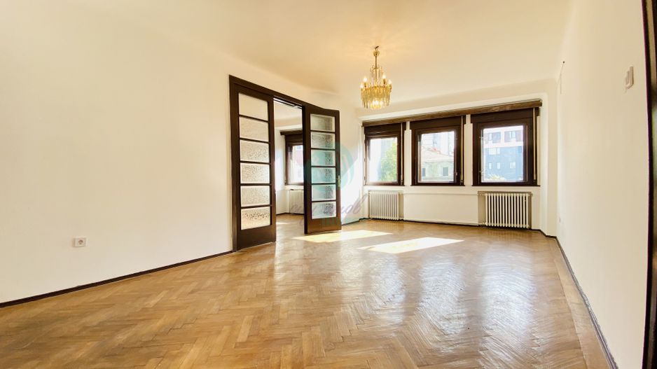 Apartament spatios cu 4 camere - Banu Manta - Poză 1