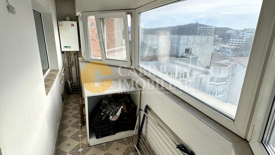 3 Camere Decomandat -  Esplanada Nicolina 1- Bloc 1990 - Poză 12