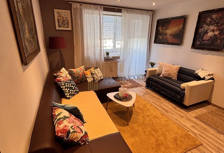 Apartament 2 camere, decomandat - Poză 1