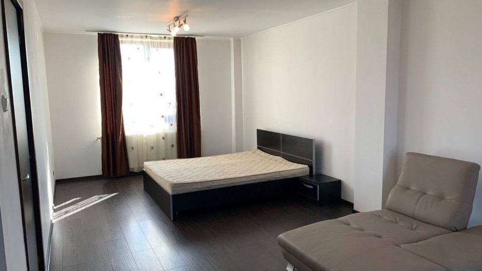 Inchiriere Penthouse zona Calea Bucuresti - Poză 10