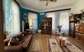 Locuinta din perioada antebelica in Armeneasca - Poză 1