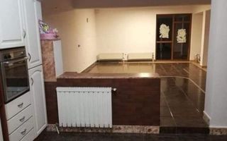 De vanzare casa 330 mp - Poză 8